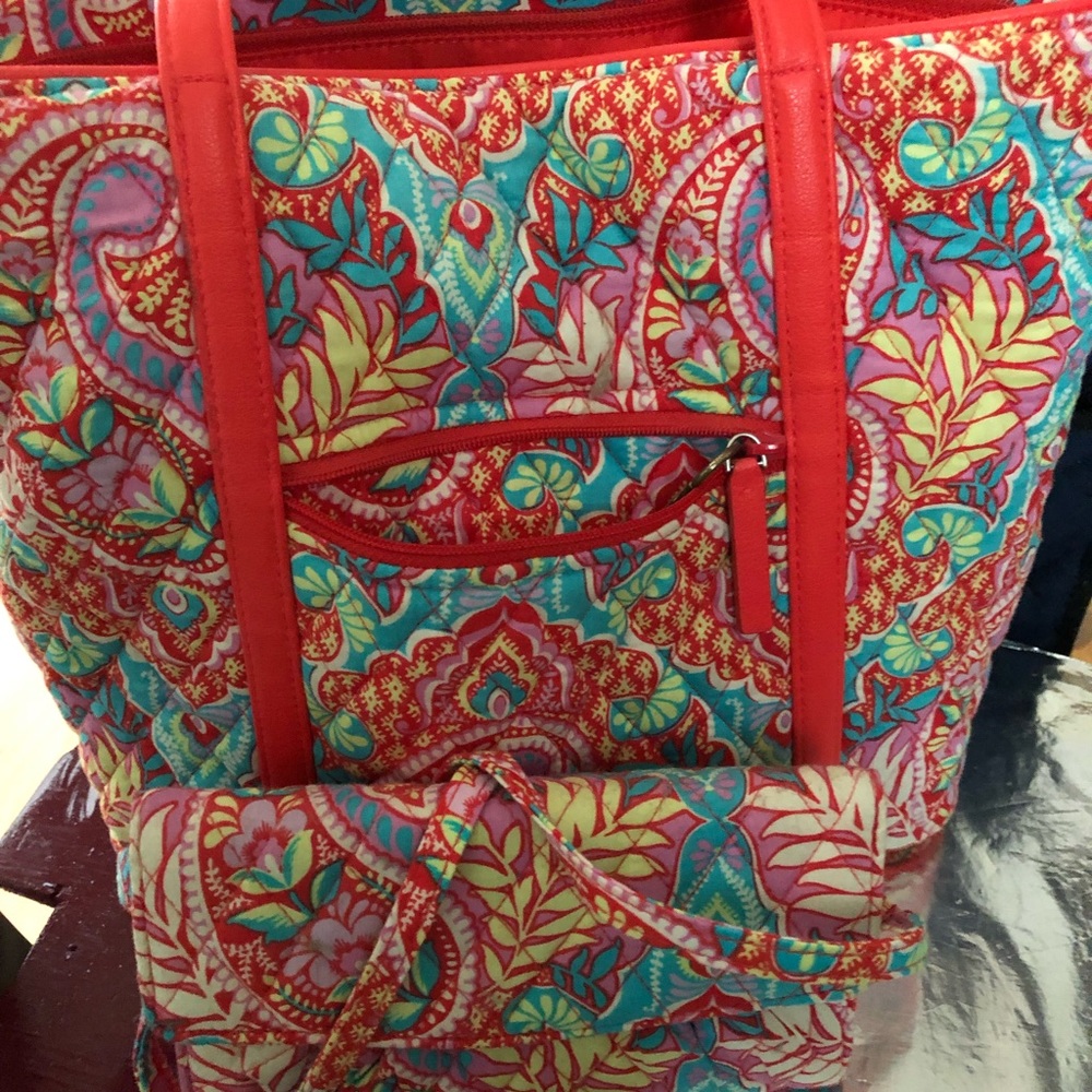 Vera Bradley Tote Bag and Matching Card Wallet.
